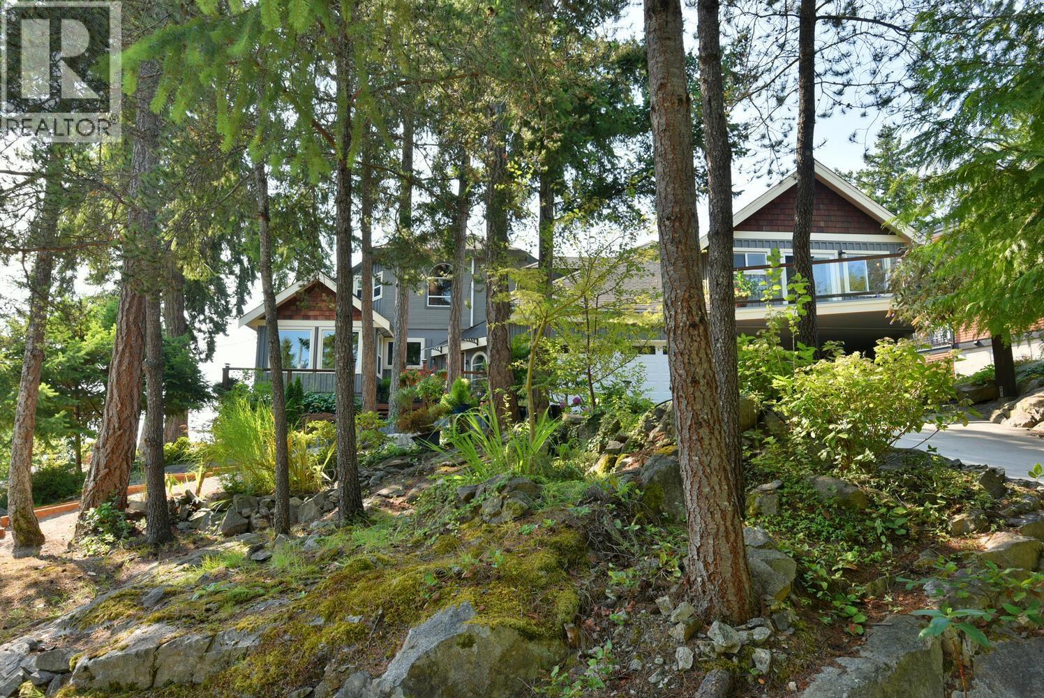 9196 TRUMAN ROAD, Halfmoon Bay, British Columbia