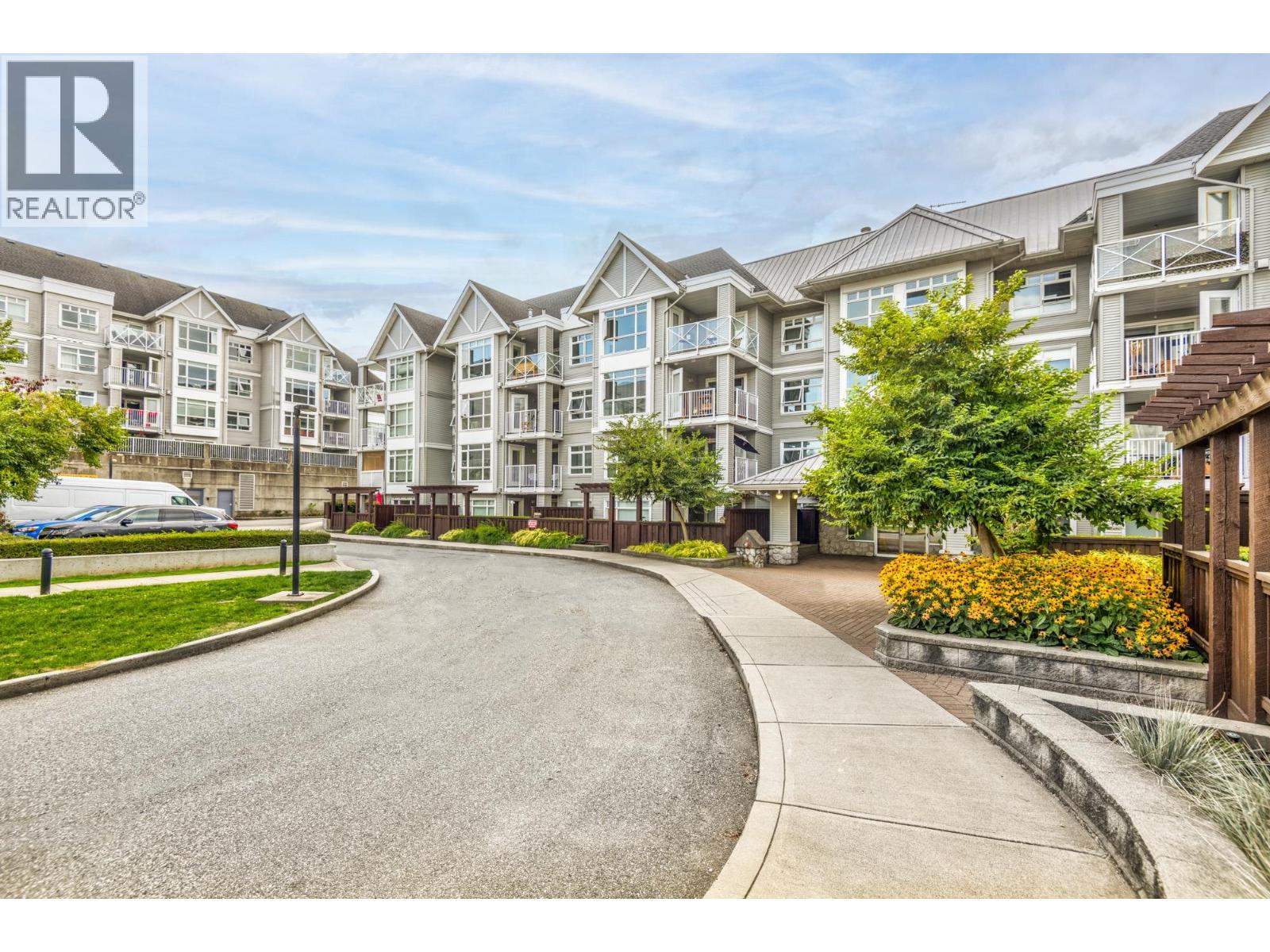 425 3122 ST JOHNS STREET, Port Moody, British Columbia