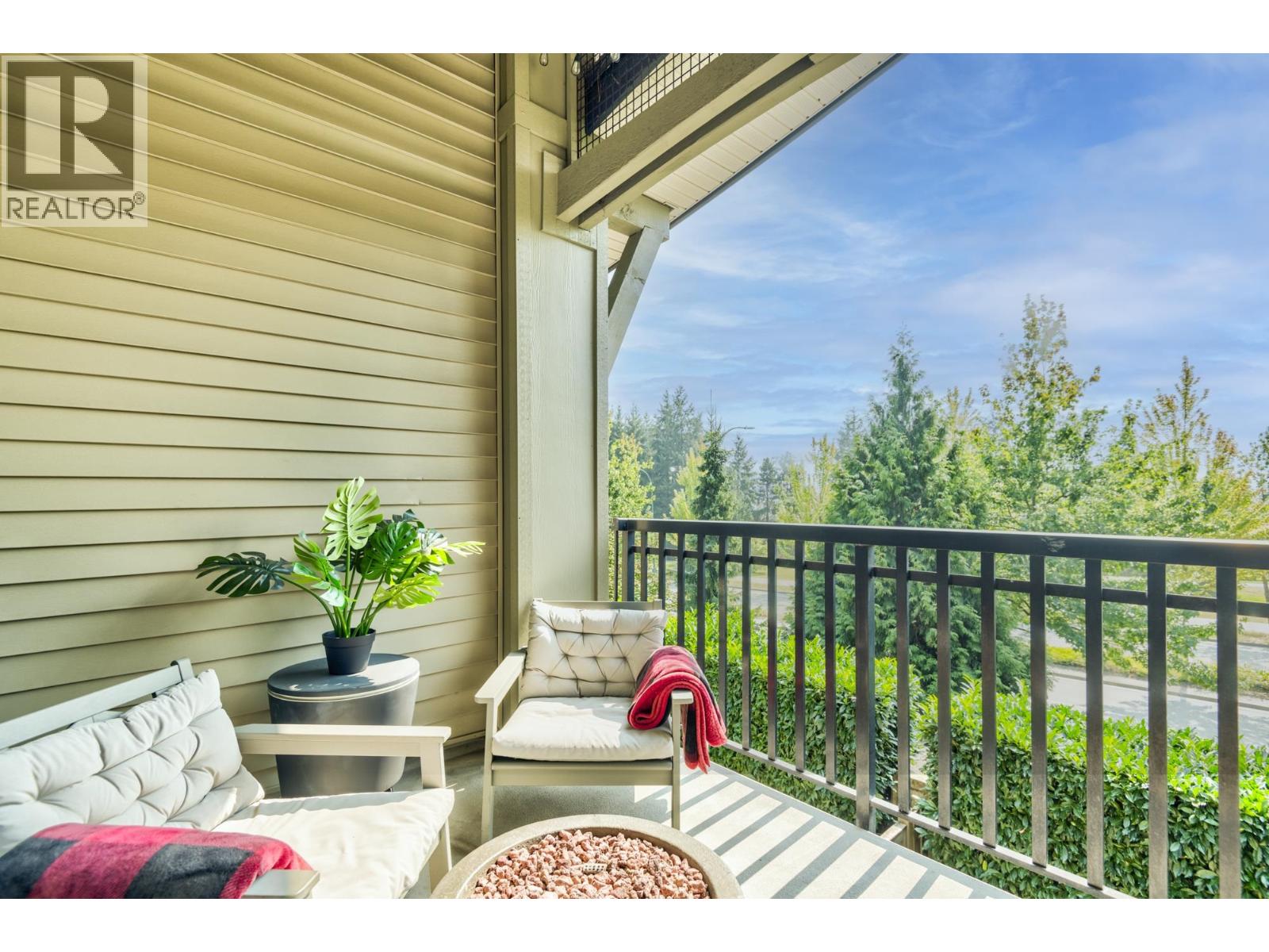 103 1322 Genest Way, Coquitlam, British Columbia  V3E 0A4 - Photo 5 - R3055897