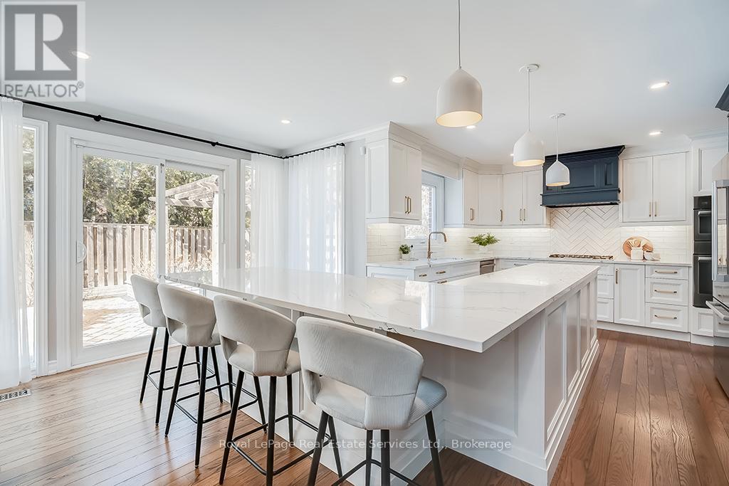 1225 Old Post Drive, Oakville, Ontario  L6M 1A5 - Photo 1 - W12460833