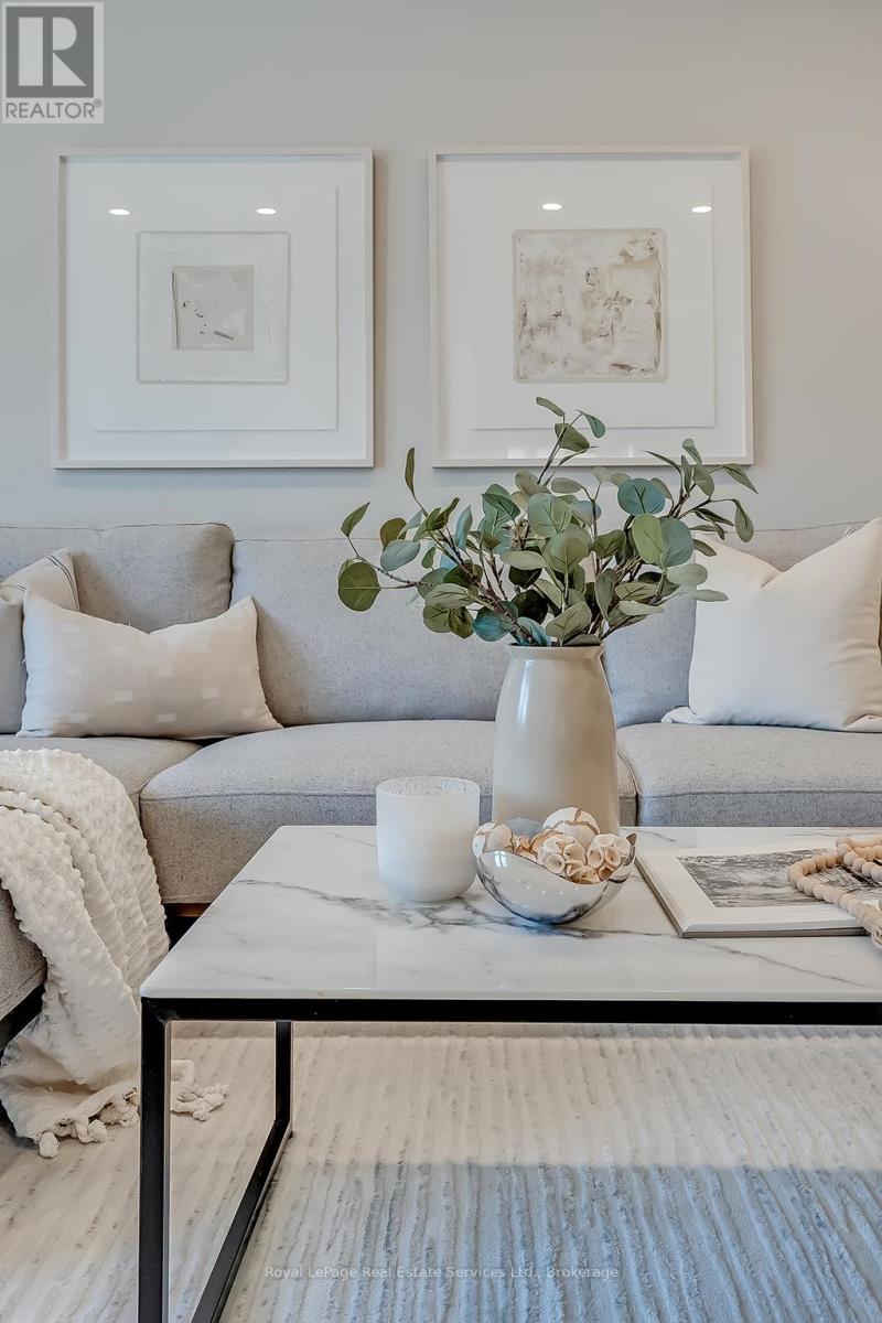 1225 Old Post Drive, Oakville, Ontario  L6M 1A5 - Photo 11 - W12460833