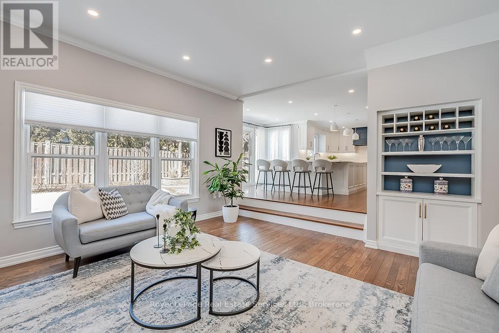 1225 Old Post Drive, Oakville, Ontario  L6M 1A5 - Photo 17 - W12460833