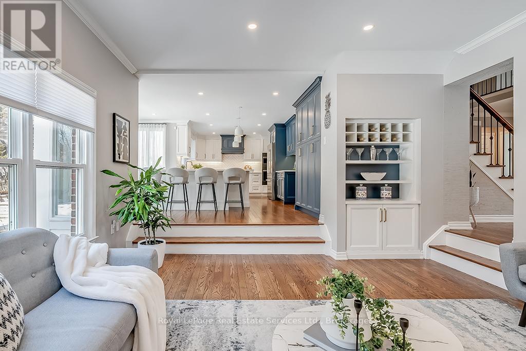 1225 Old Post Drive, Oakville, Ontario  L6M 1A5 - Photo 18 - W12460833