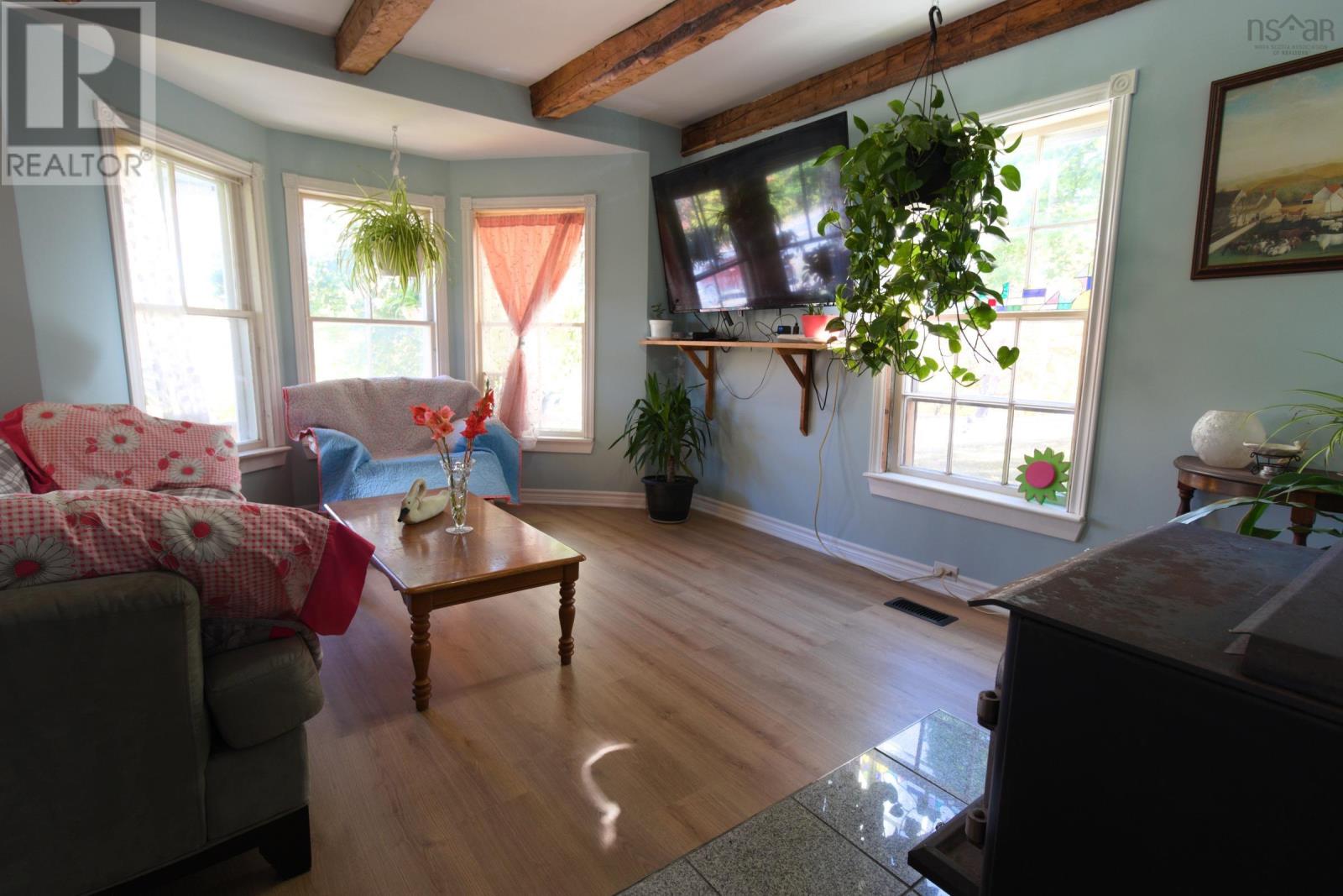 314 Carleton Road, Lawrencetown, Nova Scotia  B0S 1M0 - Photo 5 - 202524887