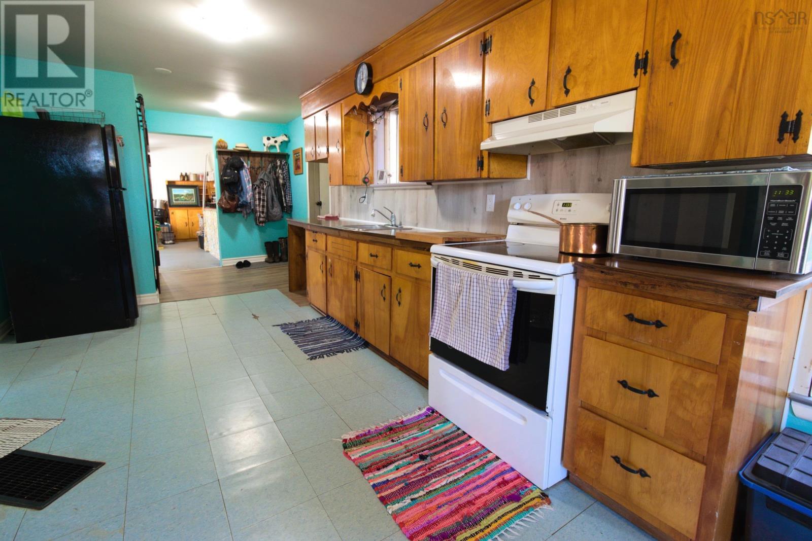 314 Carleton Road, Lawrencetown, Nova Scotia  B0S 1M0 - Photo 13 - 202524887