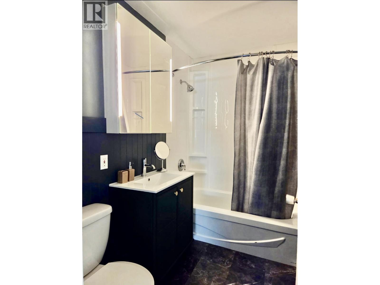 9812 94 Street, Fort St. John, British Columbia  V1J 3L1 - Photo 5 - R3063960