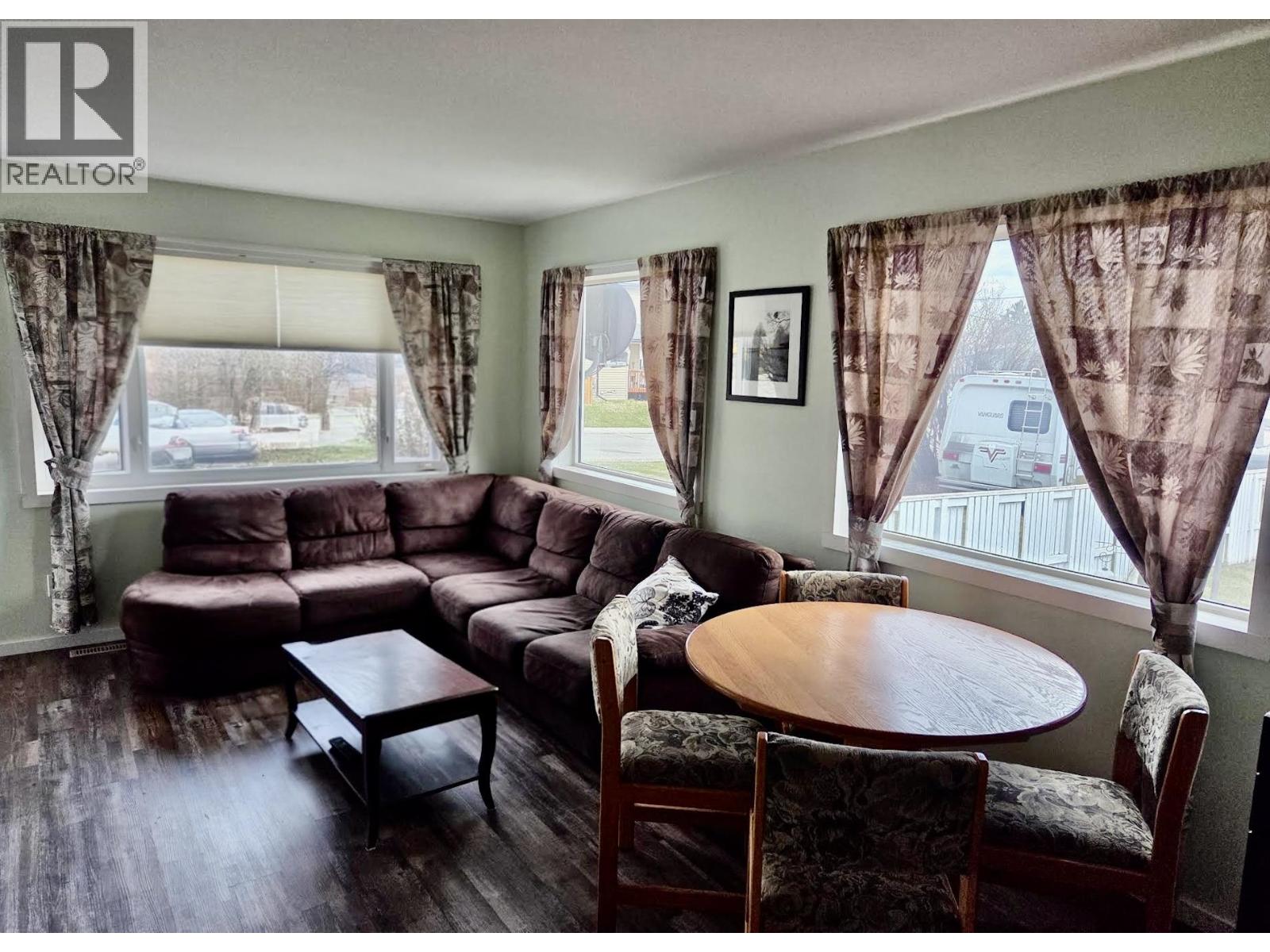 9812 94 Street, Fort St. John, British Columbia  V1J 3L1 - Photo 3 - R3063960