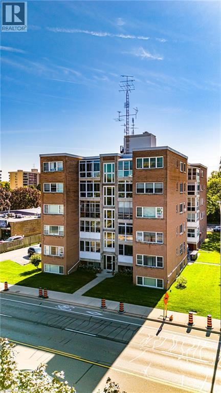 824 Brant Street Unit# 8, Burlington, Ontario  L7R 2J5 - Photo 2 - 40772236