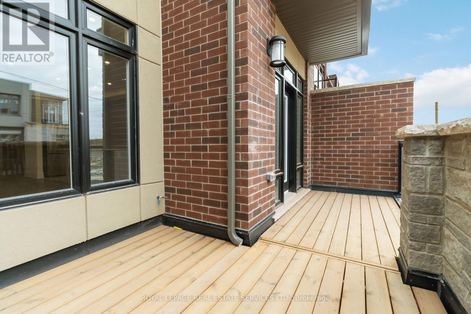 3303 Taha Gardens, Oakville, Ontario  L6M 5R9 - Photo 39 - W12482145