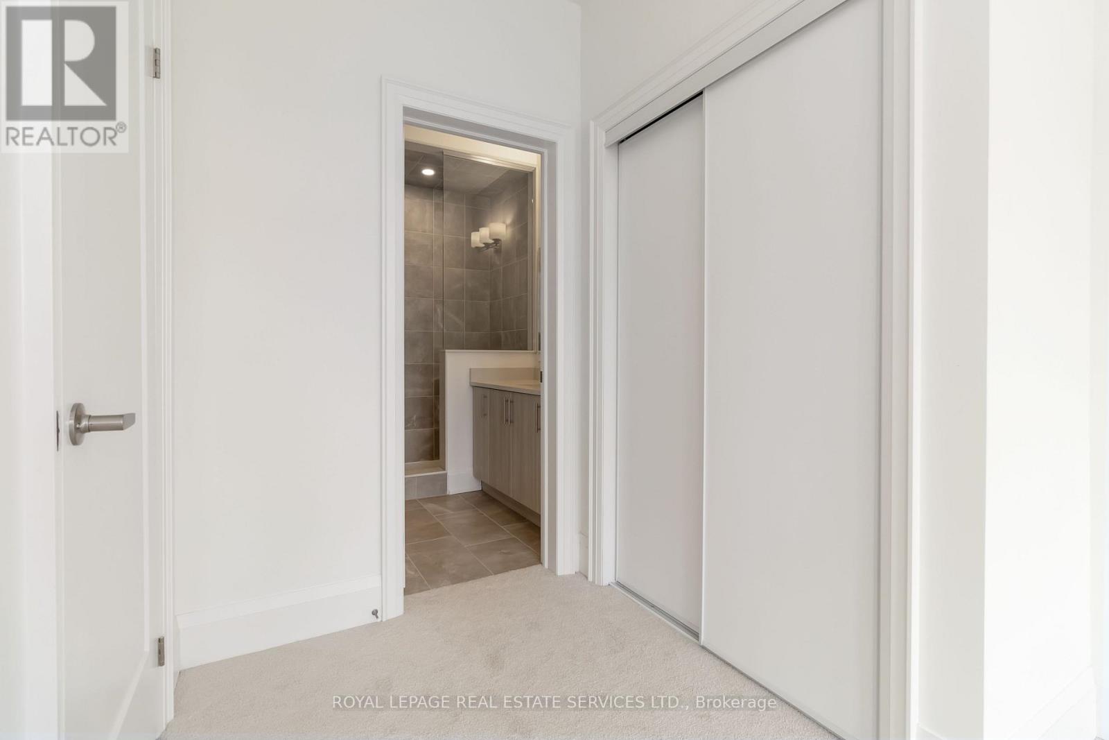 3303 Taha Gardens, Oakville, Ontario  L6M 5R9 - Photo 35 - W12482145