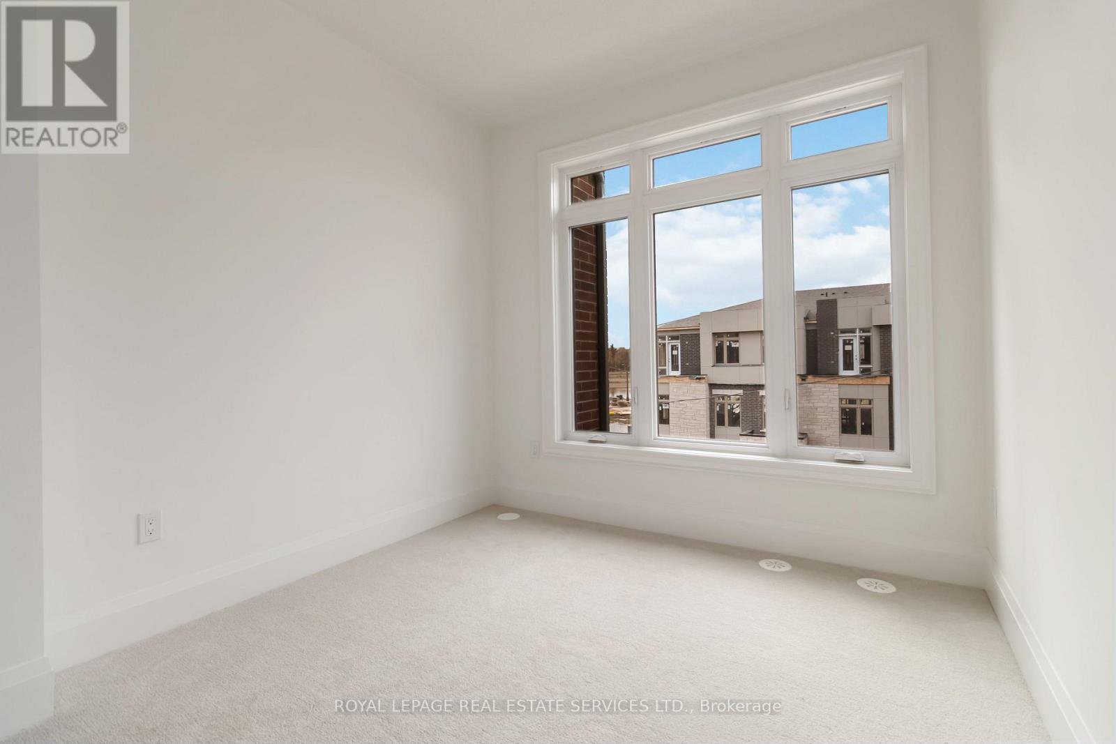 3303 Taha Gardens, Oakville, Ontario  L6M 5R9 - Photo 29 - W12482145