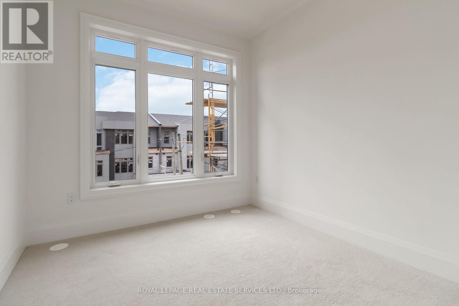 3303 Taha Gardens, Oakville, Ontario  L6M 5R9 - Photo 27 - W12482145