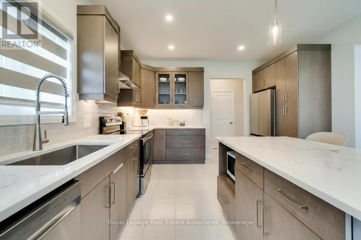 87 Acacia Road, Pelham, Ontario  L0S 1E1 - Photo 10 - X12442662