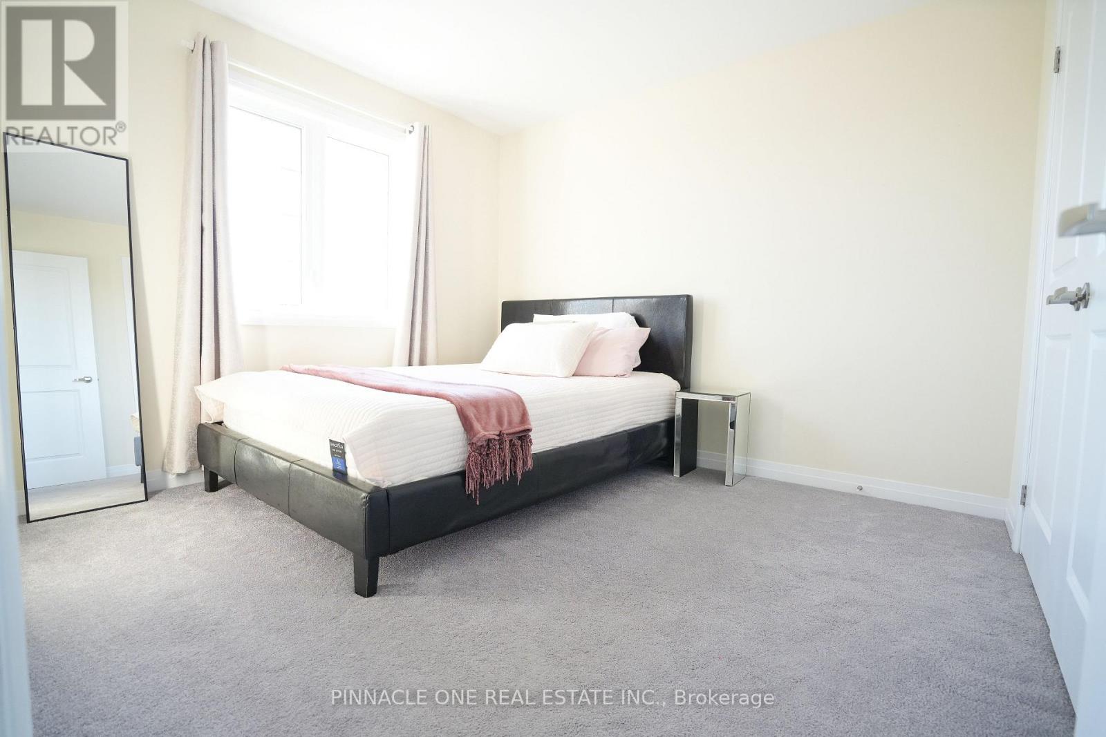 21 Carew Boulevard, Kawartha Lakes, Ontario  K9V 0P6 - Photo 35 - X12493020