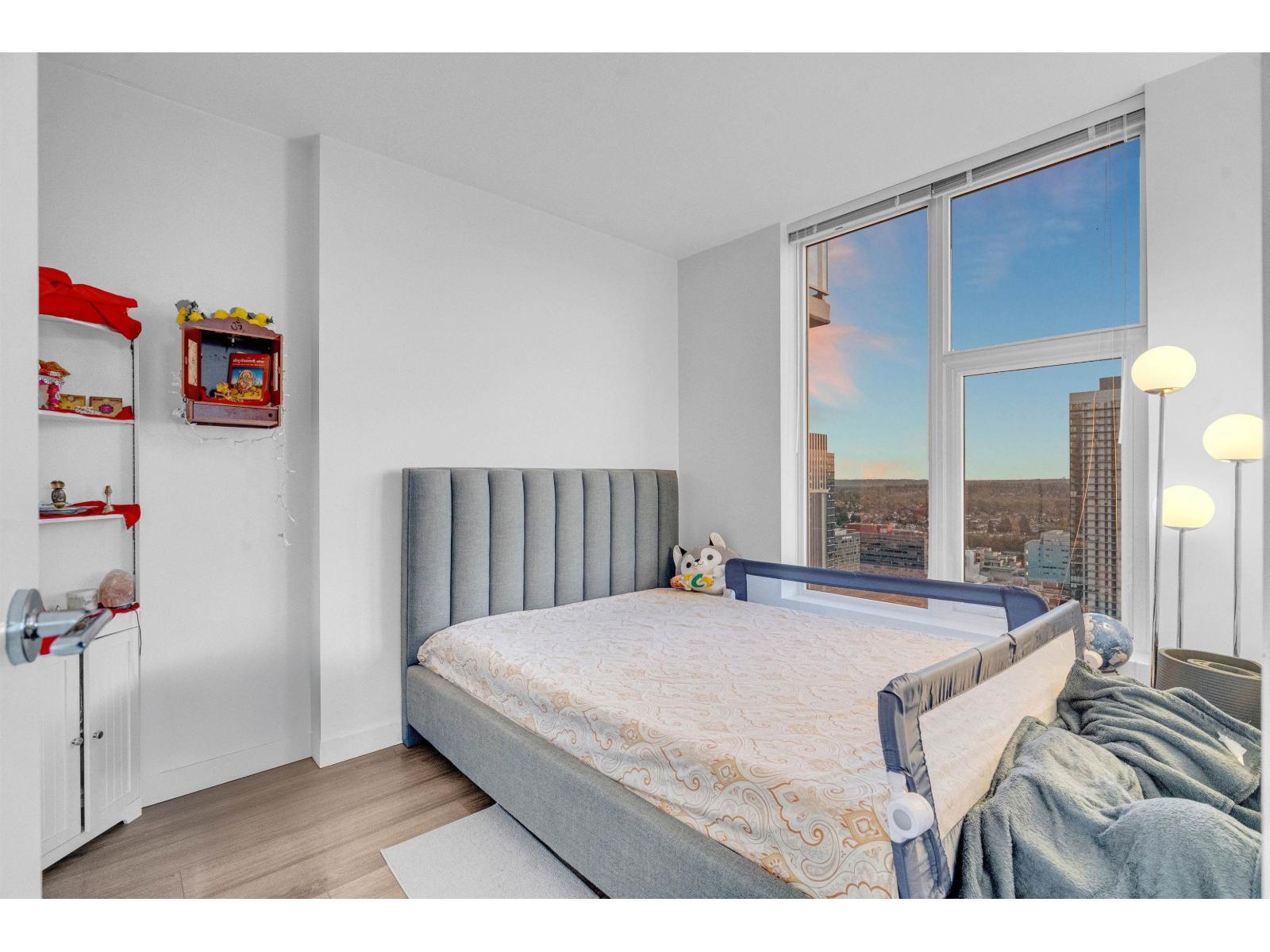 2703 13615 Fraser Highway, Surrey, British Columbia V3T 0P7 - Photo 13 - R3063548