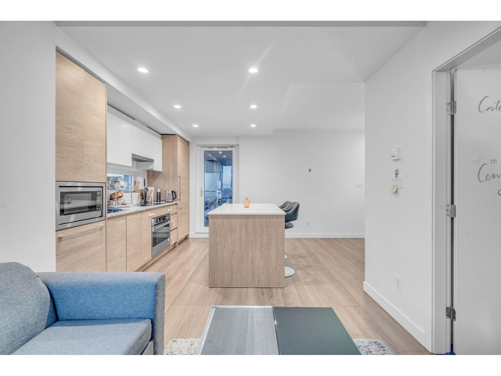 2703 13615 Fraser Highway, Surrey, British Columbia V3T 0P7 - Photo 6 - R3063548