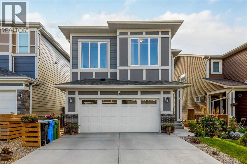 27 Lucas Terrace Nw, Calgary, Alberta  T3P 1P9 - Photo 2 - A2264746
