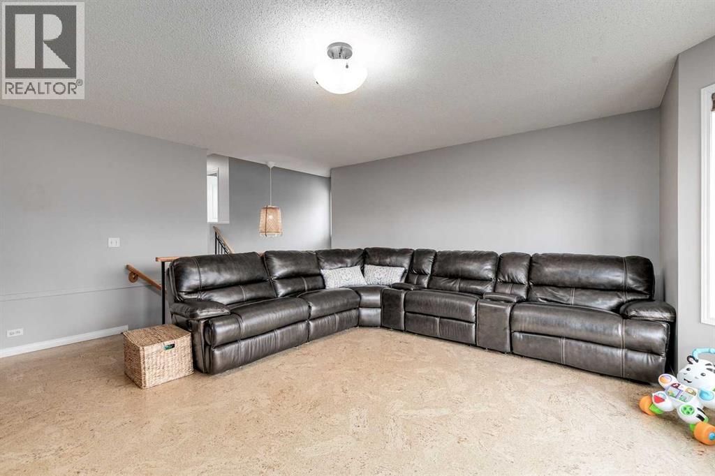 29 Douglas Woods Gardens Se, Calgary, Alberta  T2Z 3A9 - Photo 13 - A2267473