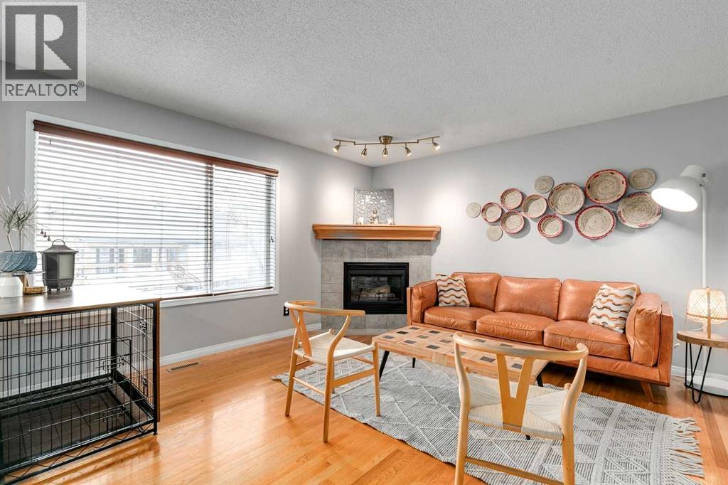 29 Douglas Woods Gardens Se, Calgary, Alberta  T2Z 3A9 - Photo 8 - A2267473