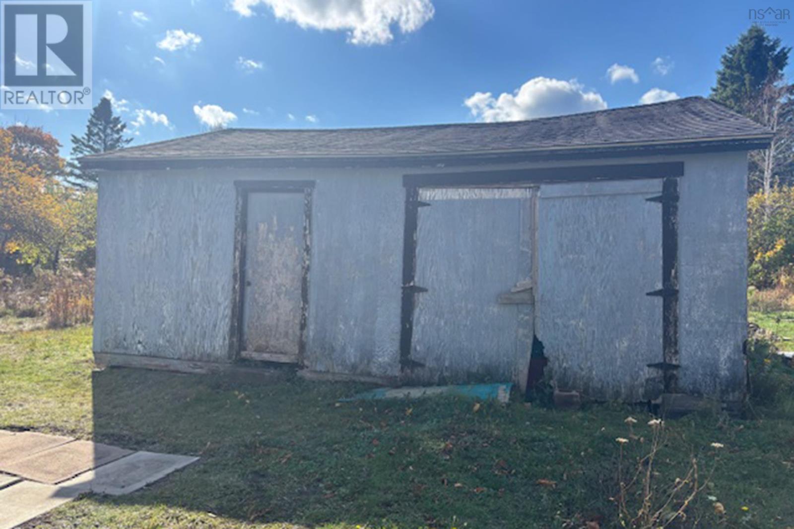 2482 Athol Road, Springhill, Nova Scotia  B0M 1X0 - Photo 2 - 202527160