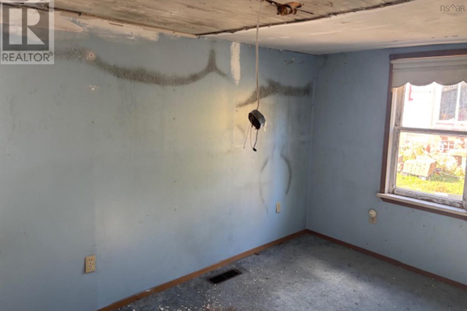 2482 Athol Road, Springhill, Nova Scotia  B0M 1X0 - Photo 6 - 202527160