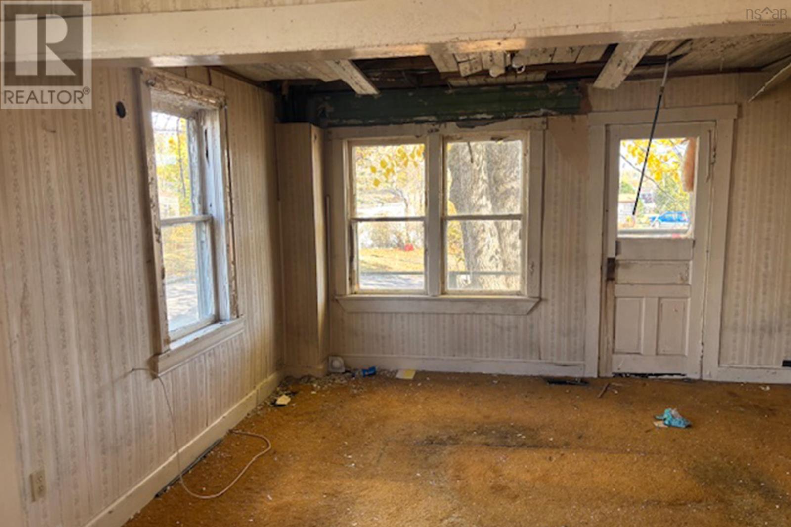 2482 Athol Road, Springhill, Nova Scotia  B0M 1X0 - Photo 7 - 202527160