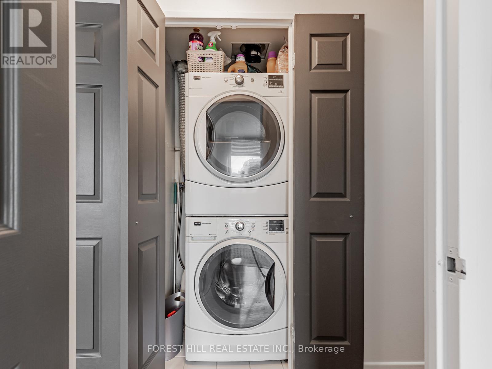 902 - 47 St Clair Avenue W, Toronto, Ontario  M4V 3A5 - Photo 22 - C12504156