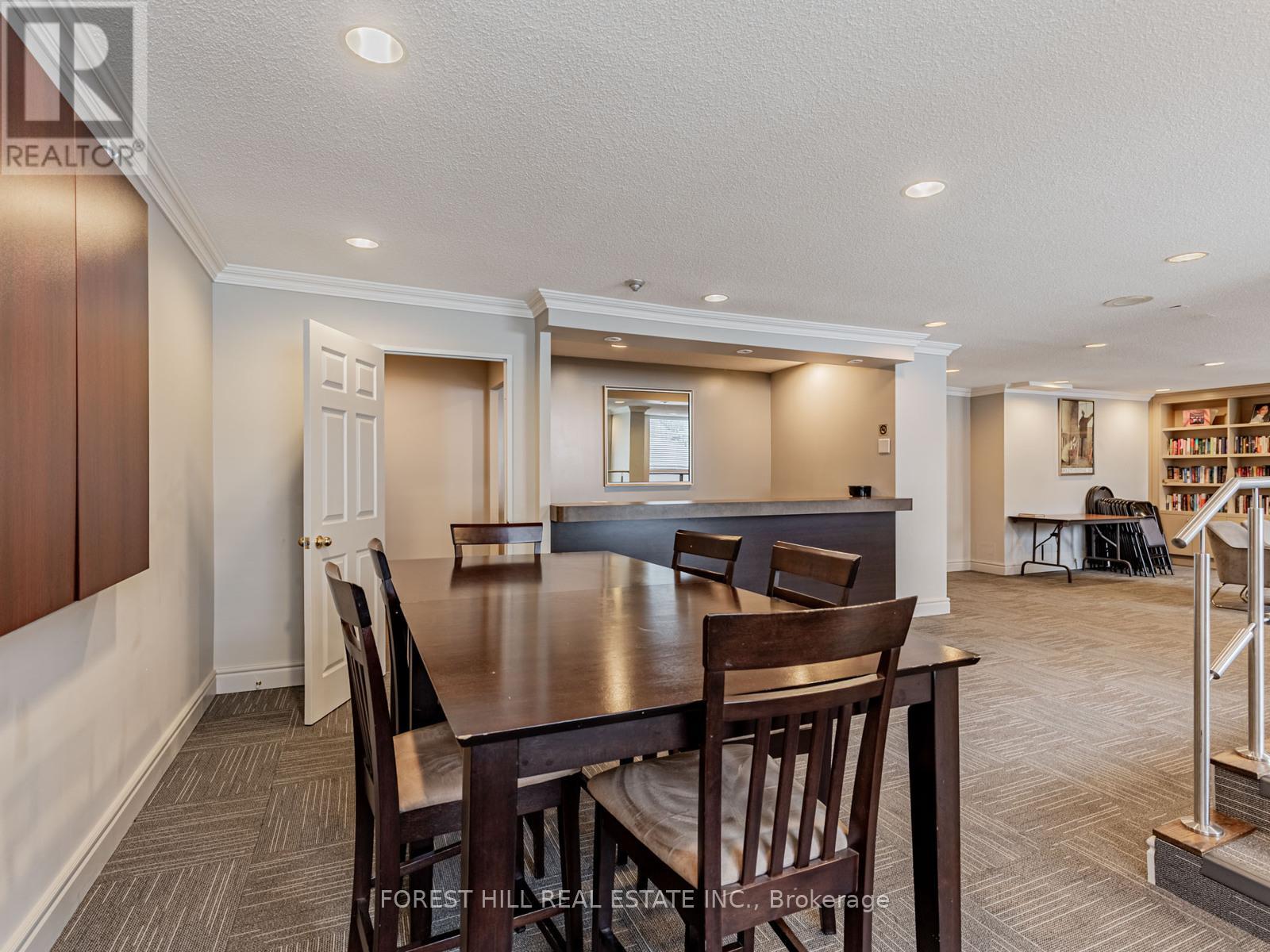 902 - 47 St Clair Avenue W, Toronto, Ontario  M4V 3A5 - Photo 26 - C12504156