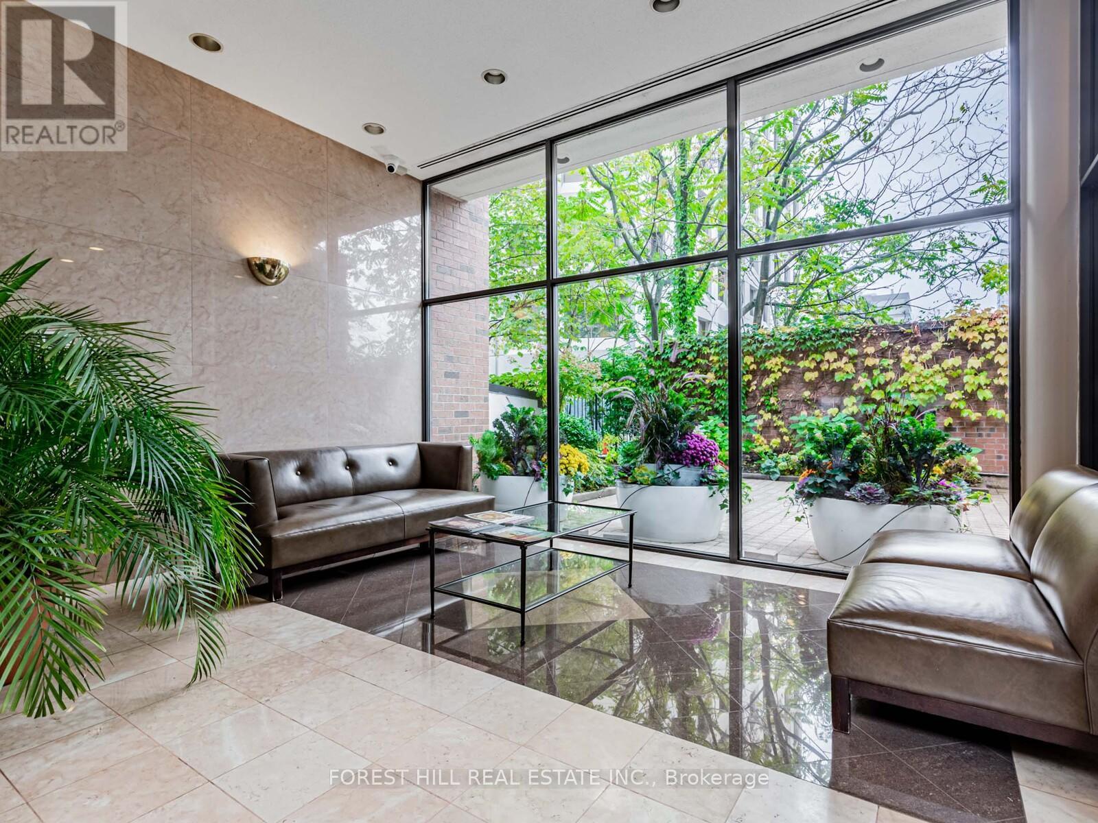 902 - 47 St Clair Avenue W, Toronto, Ontario  M4V 3A5 - Photo 29 - C12504156