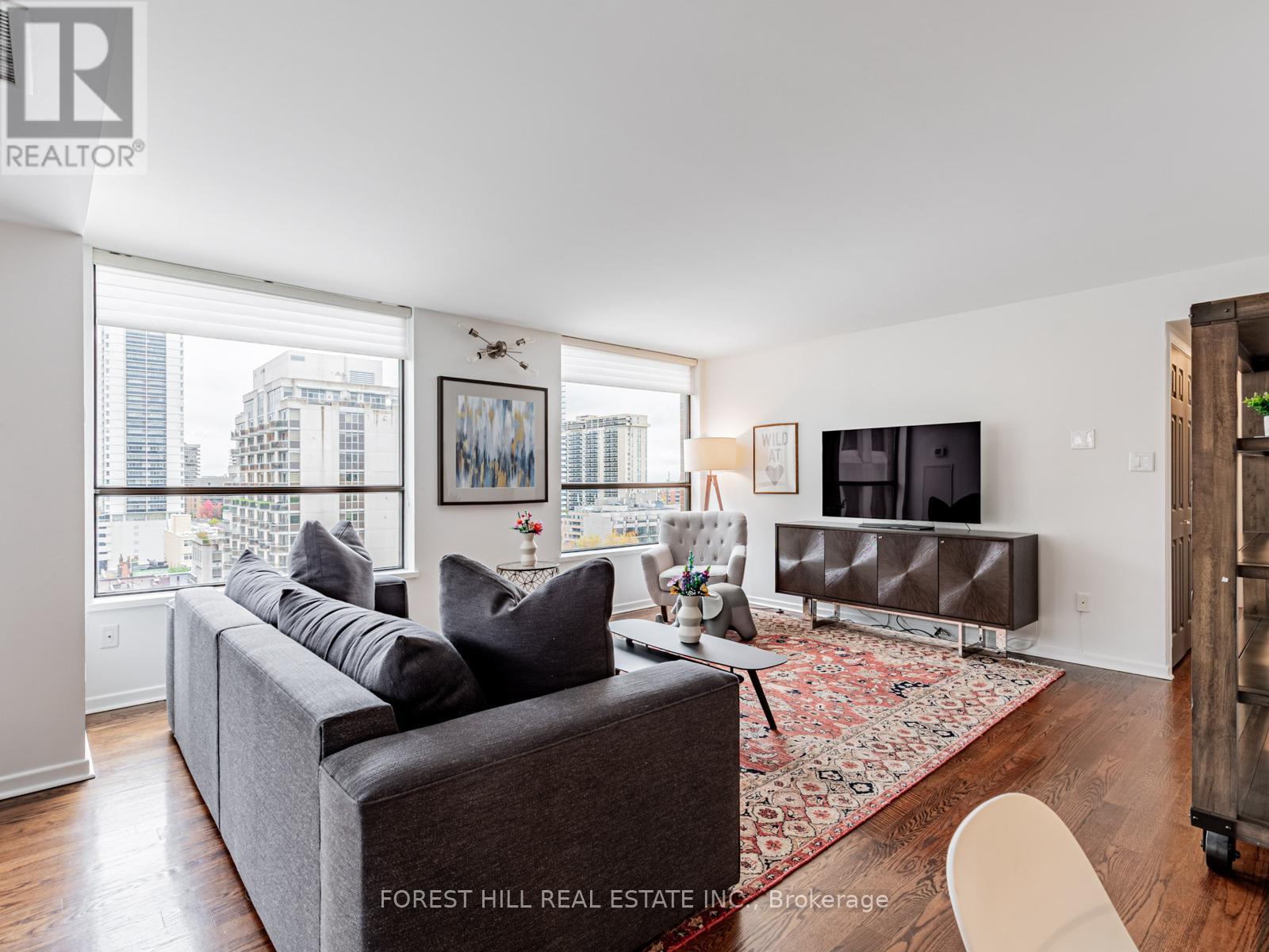 902 - 47 St Clair Avenue W, Toronto, Ontario  M4V 3A5 - Photo 4 - C12504156