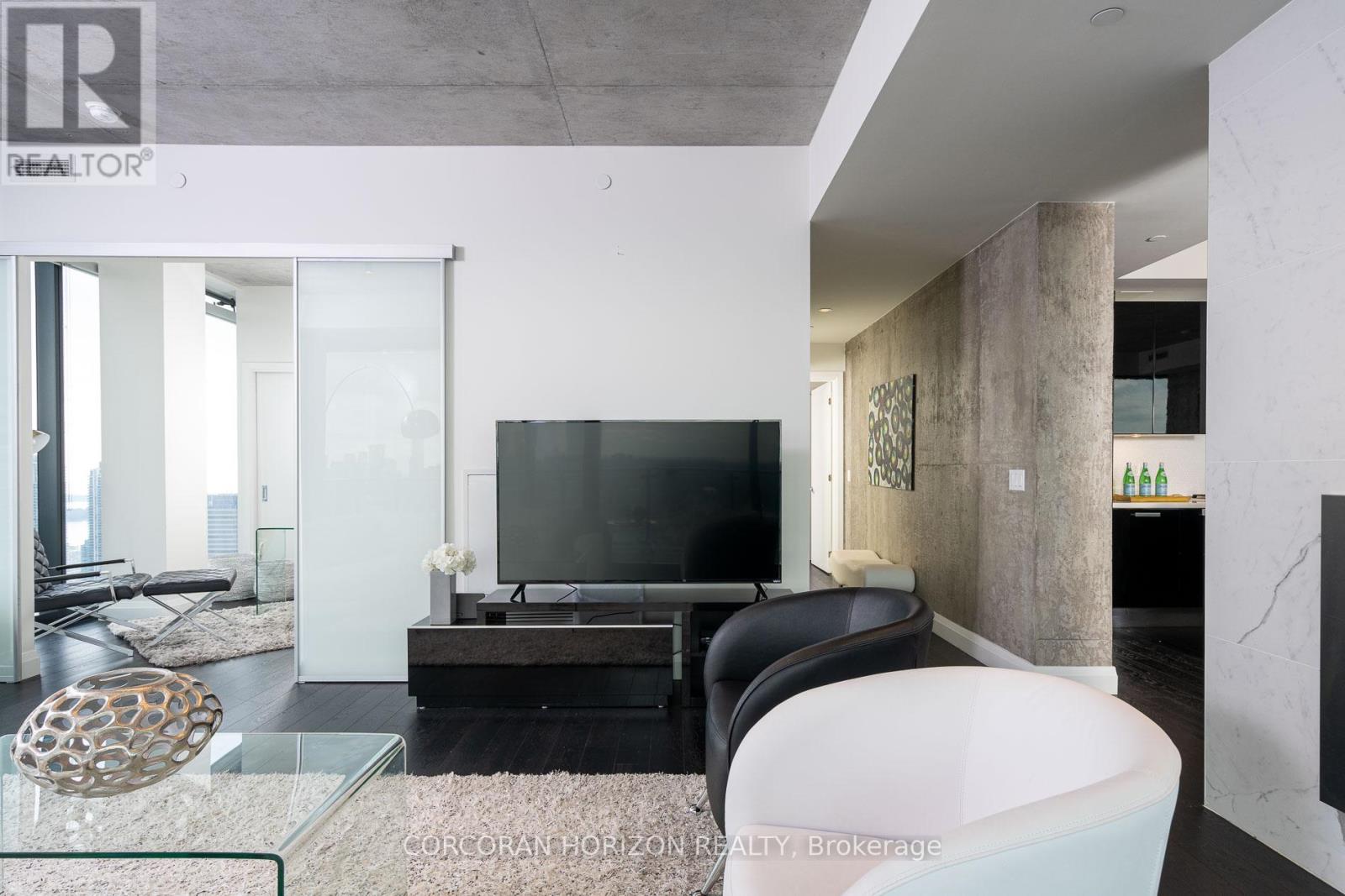 4601 - 224 King Street W, Toronto, Ontario  M5H 0A6 - Photo 9 - C12504176