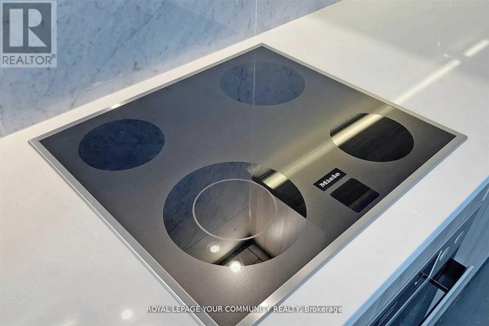 2801 - 85 Mcmahon Drive, Toronto, Ontario  M2K 0H1 - Photo 11 - C12504178