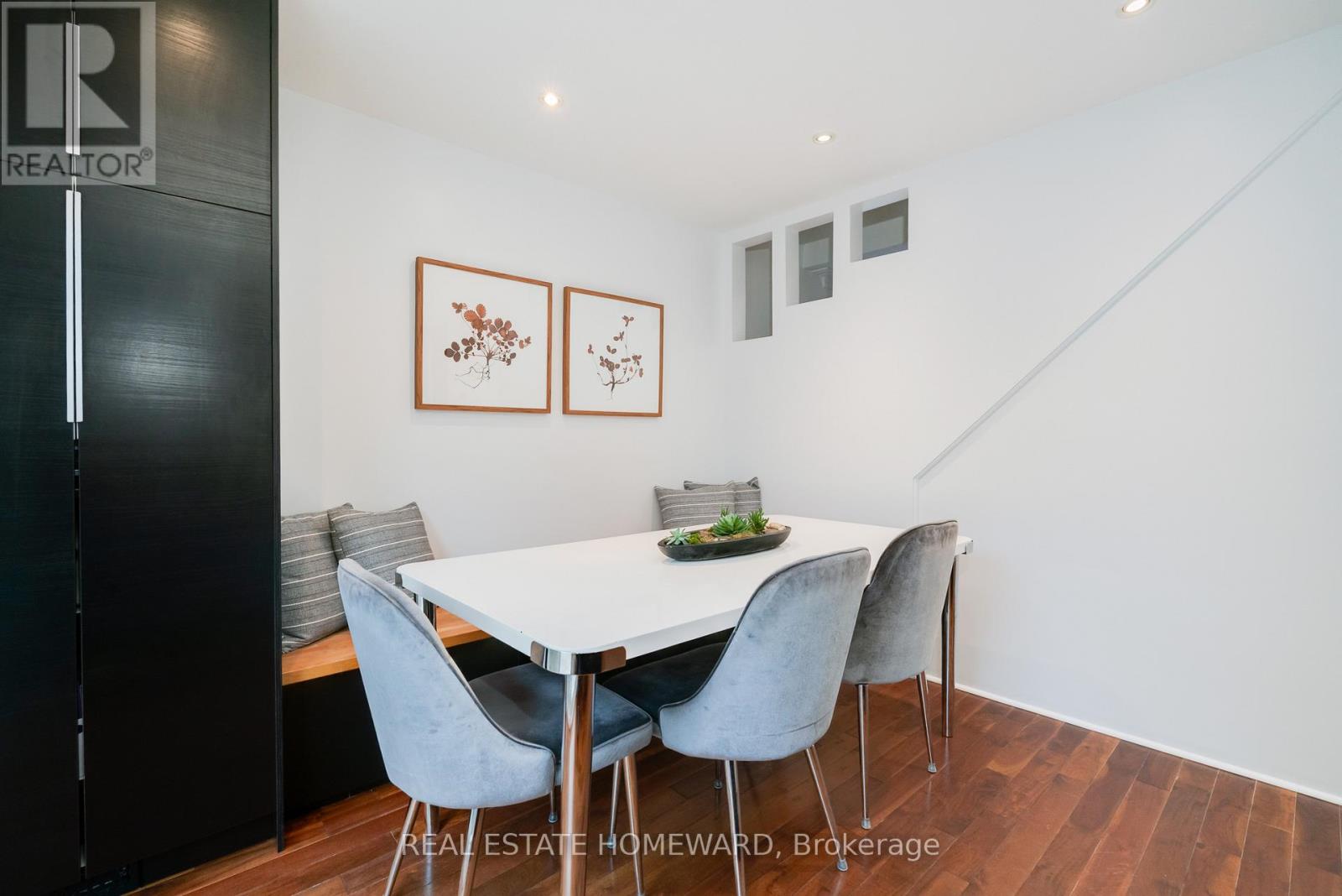 10 Norlong Boulevard, Toronto, Ontario  M4C 3W6 - Photo 17 - E12504090