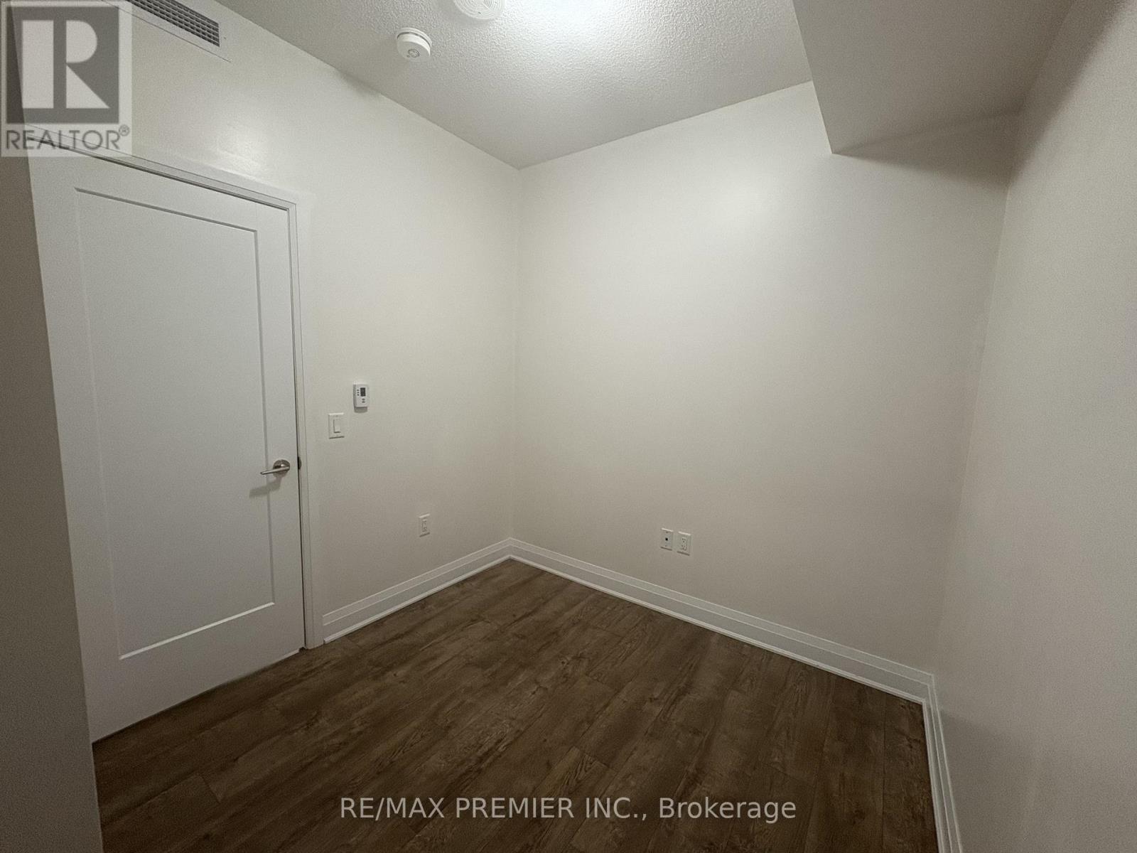 213 - 3220 Sheppard Avenue E, Toronto, Ontario  M1T 0B7 - Photo 8 - E12504188