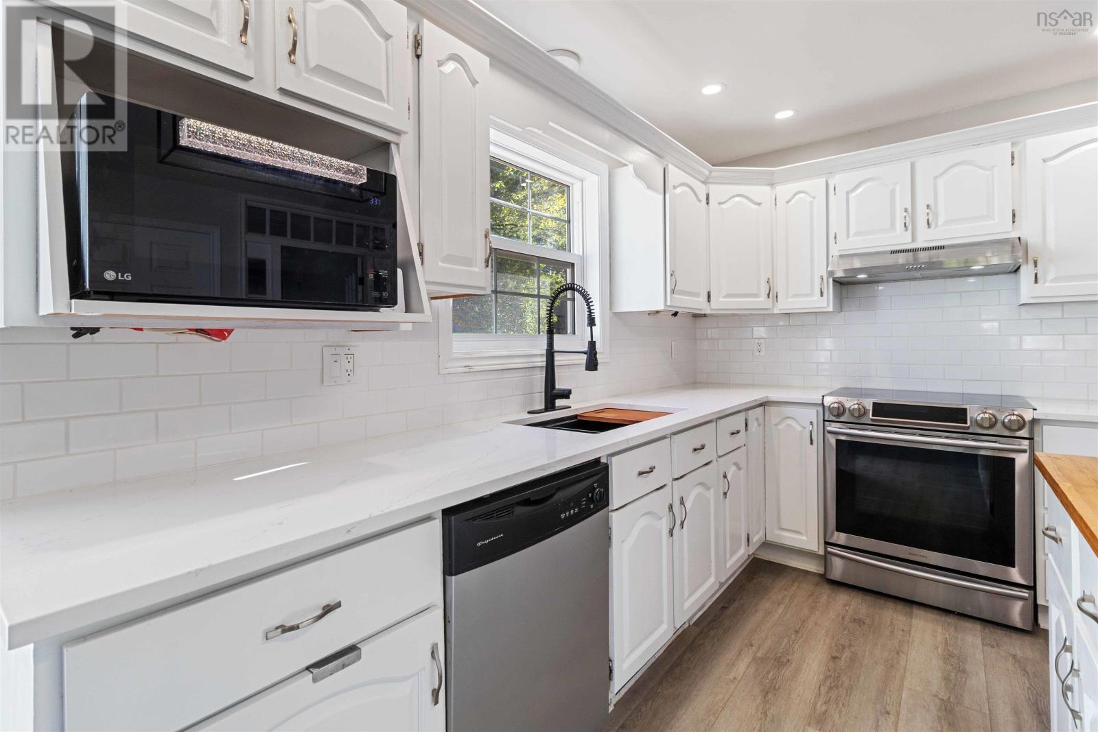 2 Thackeray Close, Halifax Regional Municipality, Nova Scotia  B3M 4G8 - Photo 10 - 202525098