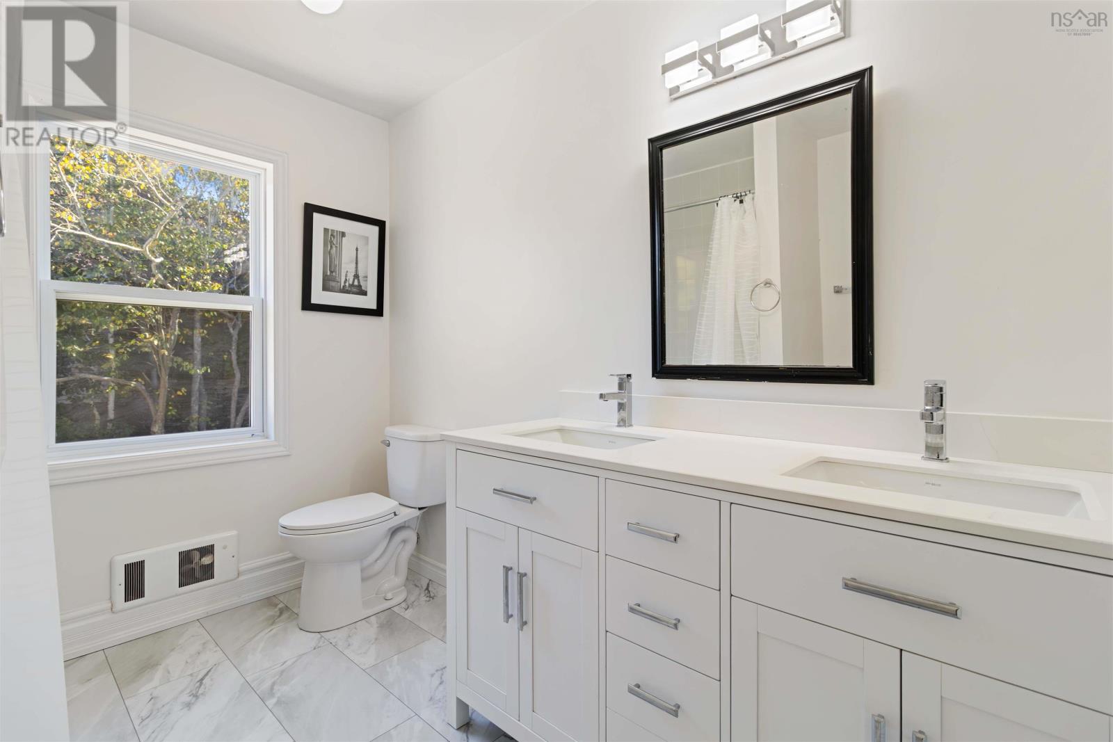 2 Thackeray Close, Halifax Regional Municipality, Nova Scotia  B3M 4G8 - Photo 19 - 202525098