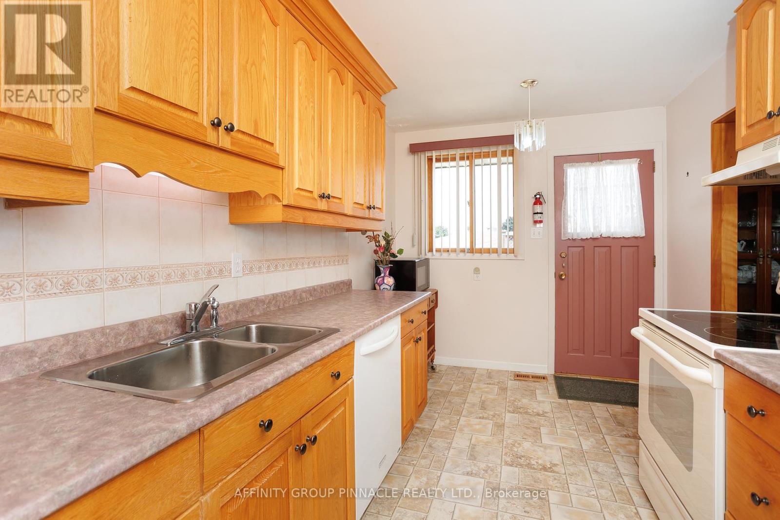573 Saugeen Crescent, Peterborough South, Ontario  K9J 1J9 - Photo 19 - X12504392