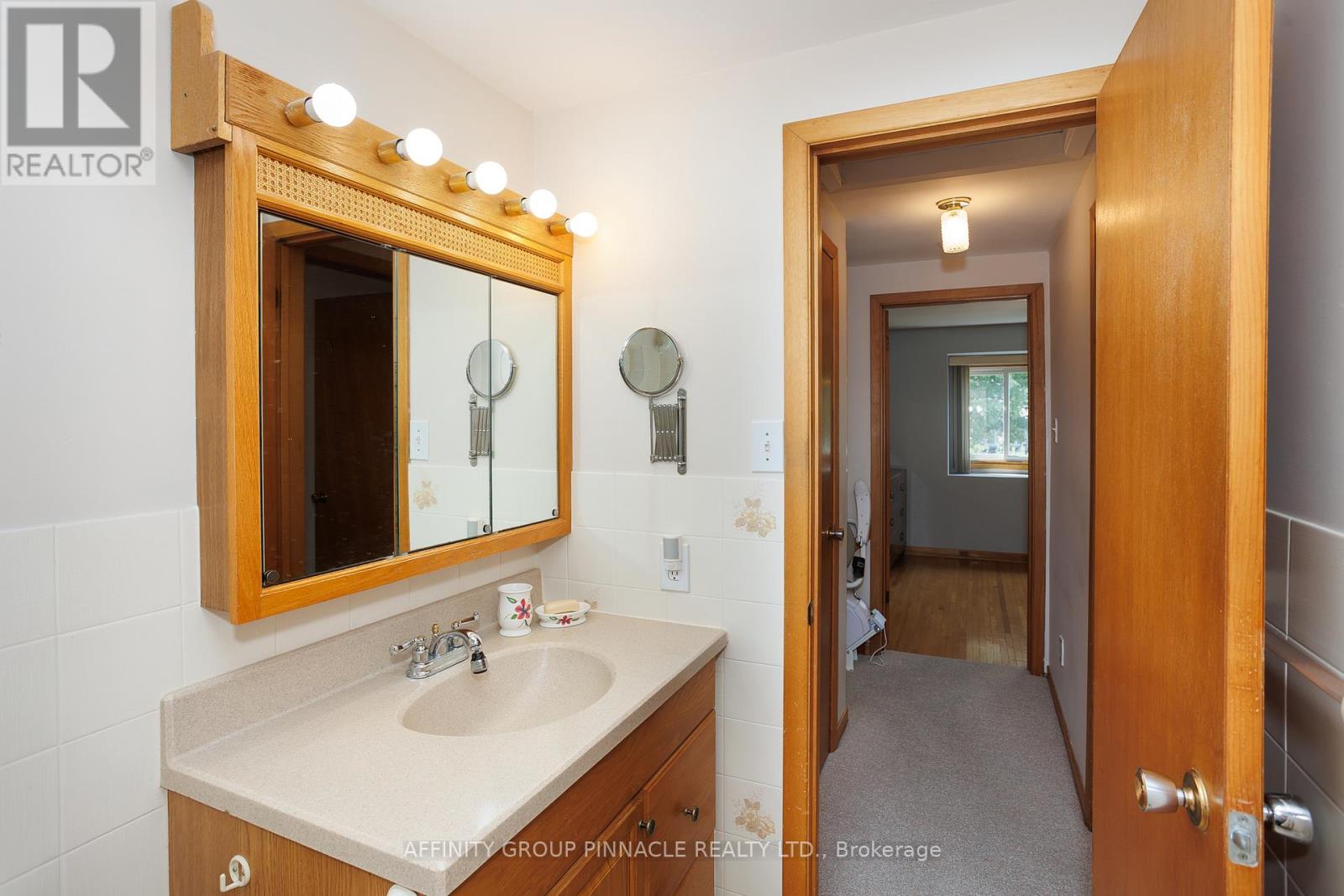 573 Saugeen Crescent, Peterborough South, Ontario  K9J 1J9 - Photo 25 - X12504392