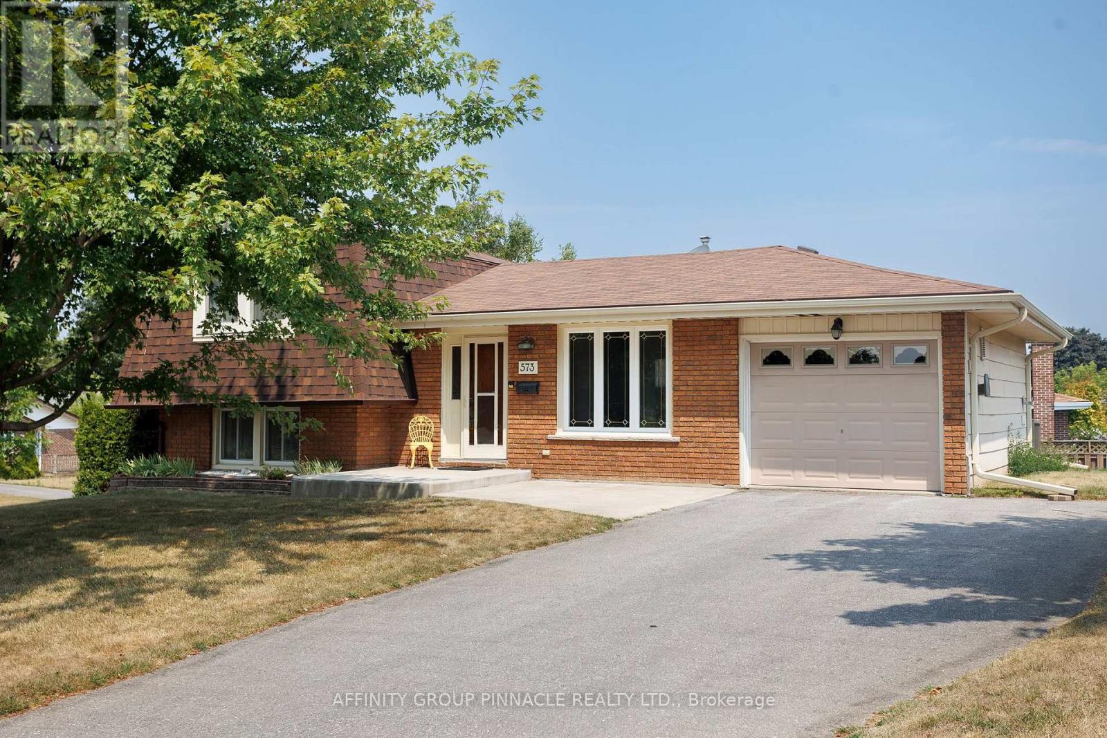 573 Saugeen Crescent, Peterborough South, Ontario  K9J 1J9 - Photo 5 - X12504392