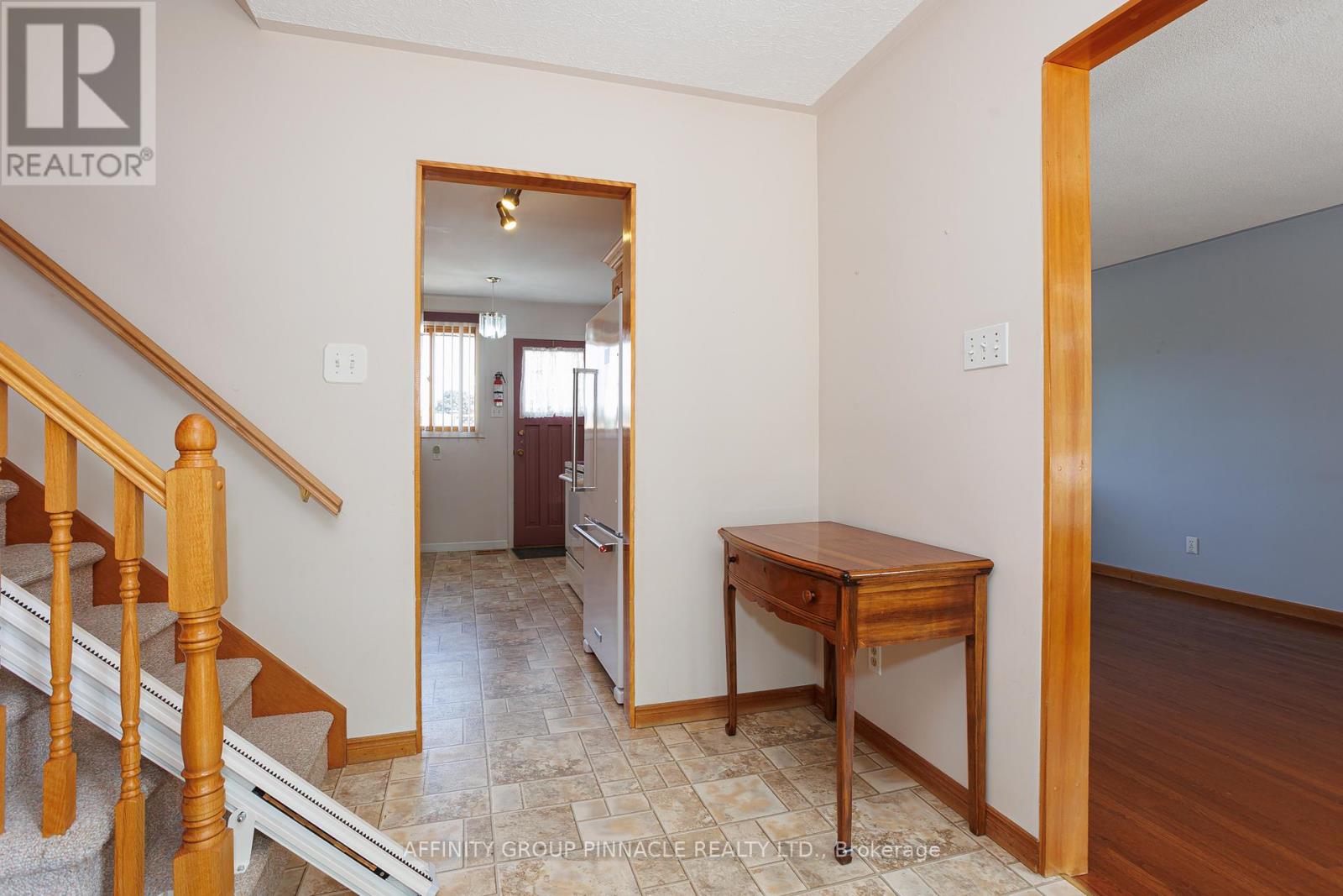 573 Saugeen Crescent, Peterborough South, Ontario  K9J 1J9 - Photo 9 - X12504392