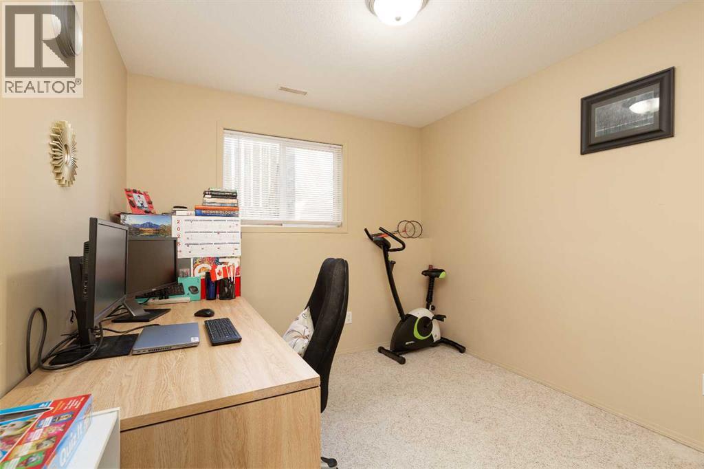 19 Blackfoot Boulevard W, Lethbridge, Alberta  T1K 7N7 - Photo 19 - A2266906