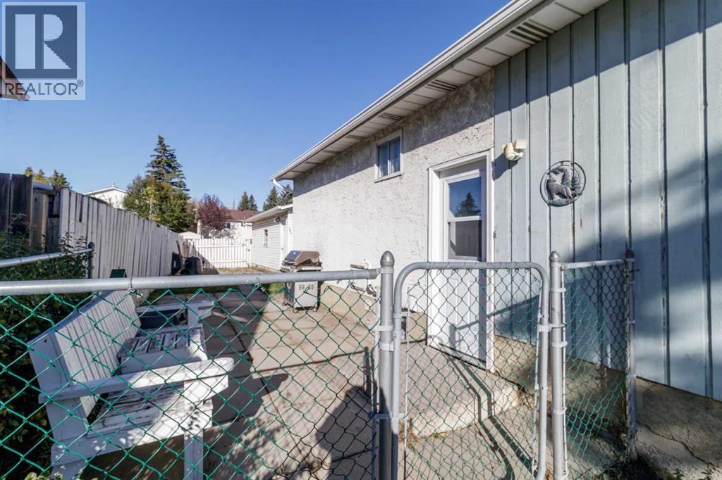 844 Rundlecairn Way Ne, Calgary, Alberta  T1Y 2R7 - Photo 2 - A2263336