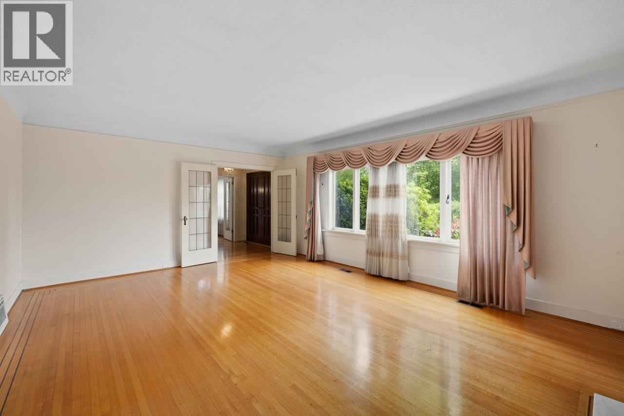 2676 W 33rd Avenue, Vancouver, British Columbia  V6N 2E6 - Photo 5 - R3023317