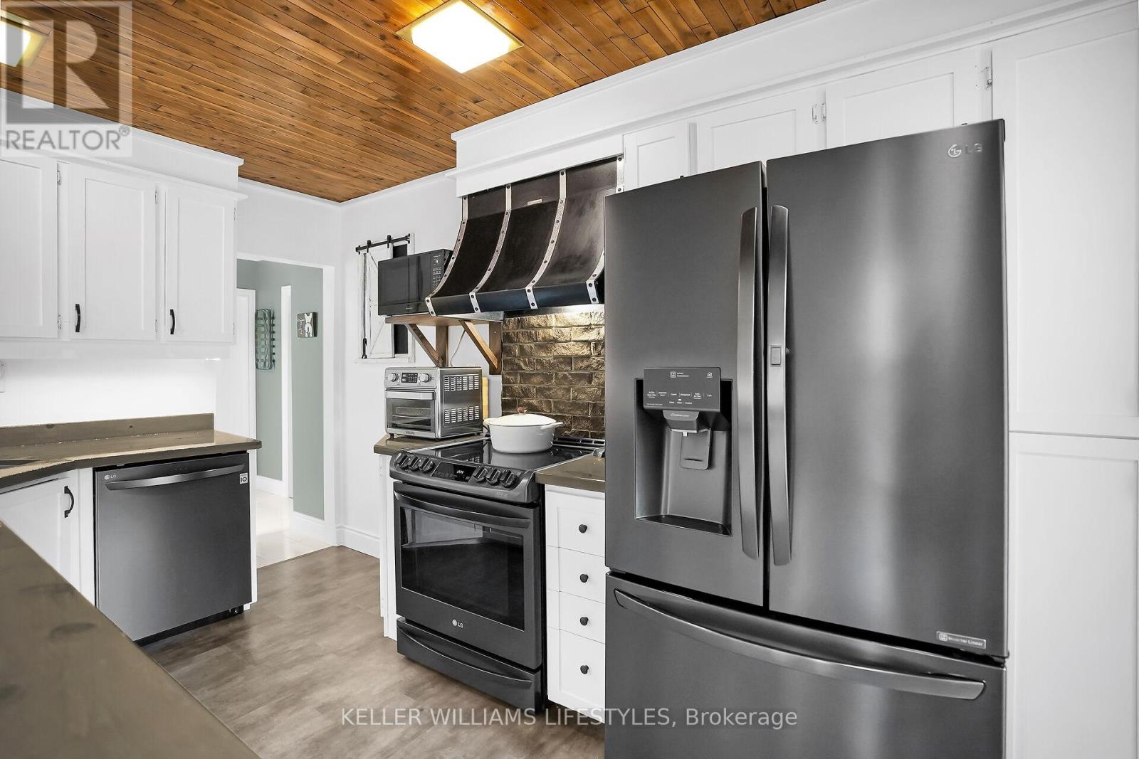 1183 Princess Avenue, London East, Ontario  N5W 3N4 - Photo 10 - X12504258