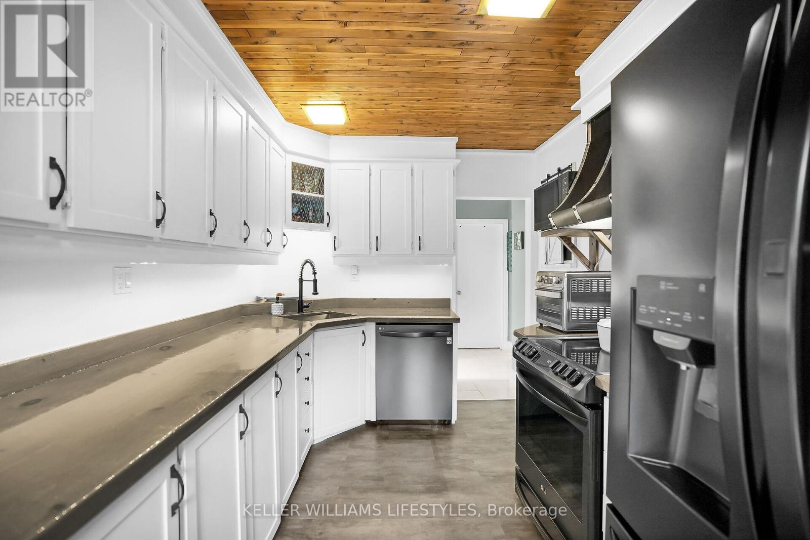 1183 Princess Avenue, London East, Ontario  N5W 3N4 - Photo 9 - X12504258