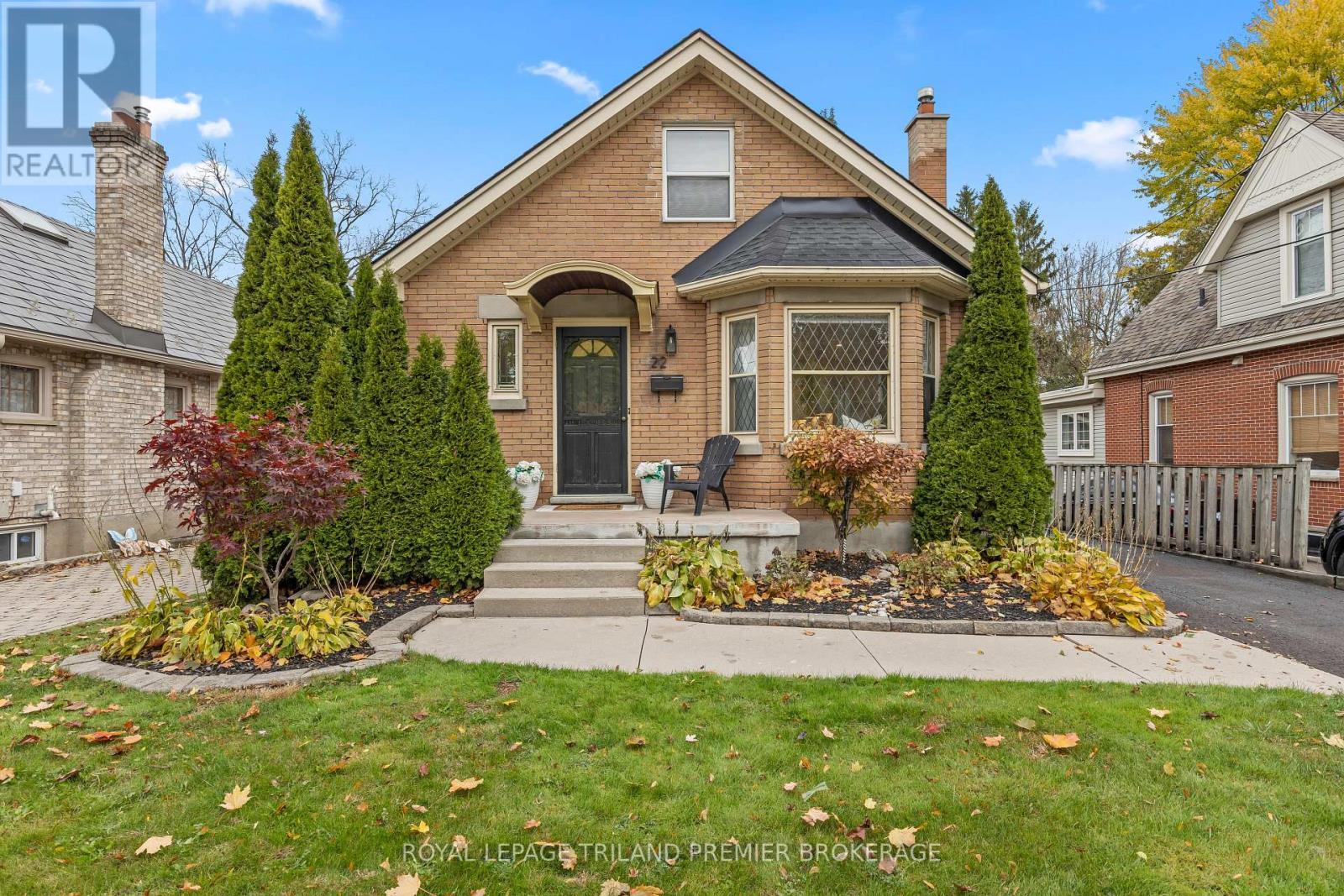 22 BRISCOE STREET E, London South, Ontario