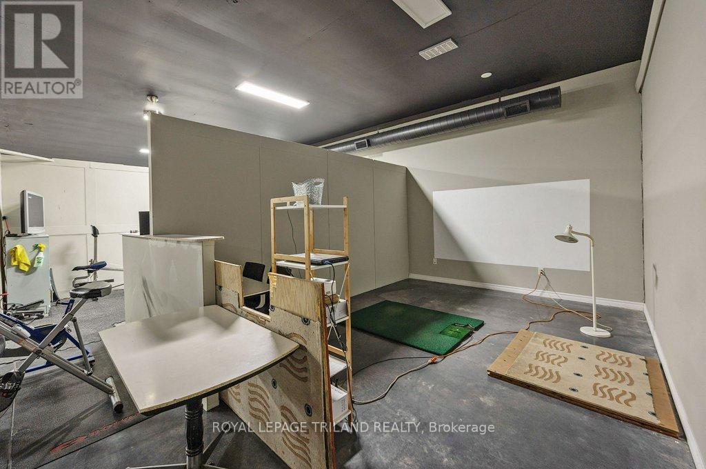 130 - 22790 Amiens Road, Middlesex Centre, Ontario  N0L 1R0 - Photo 48 - X12504308