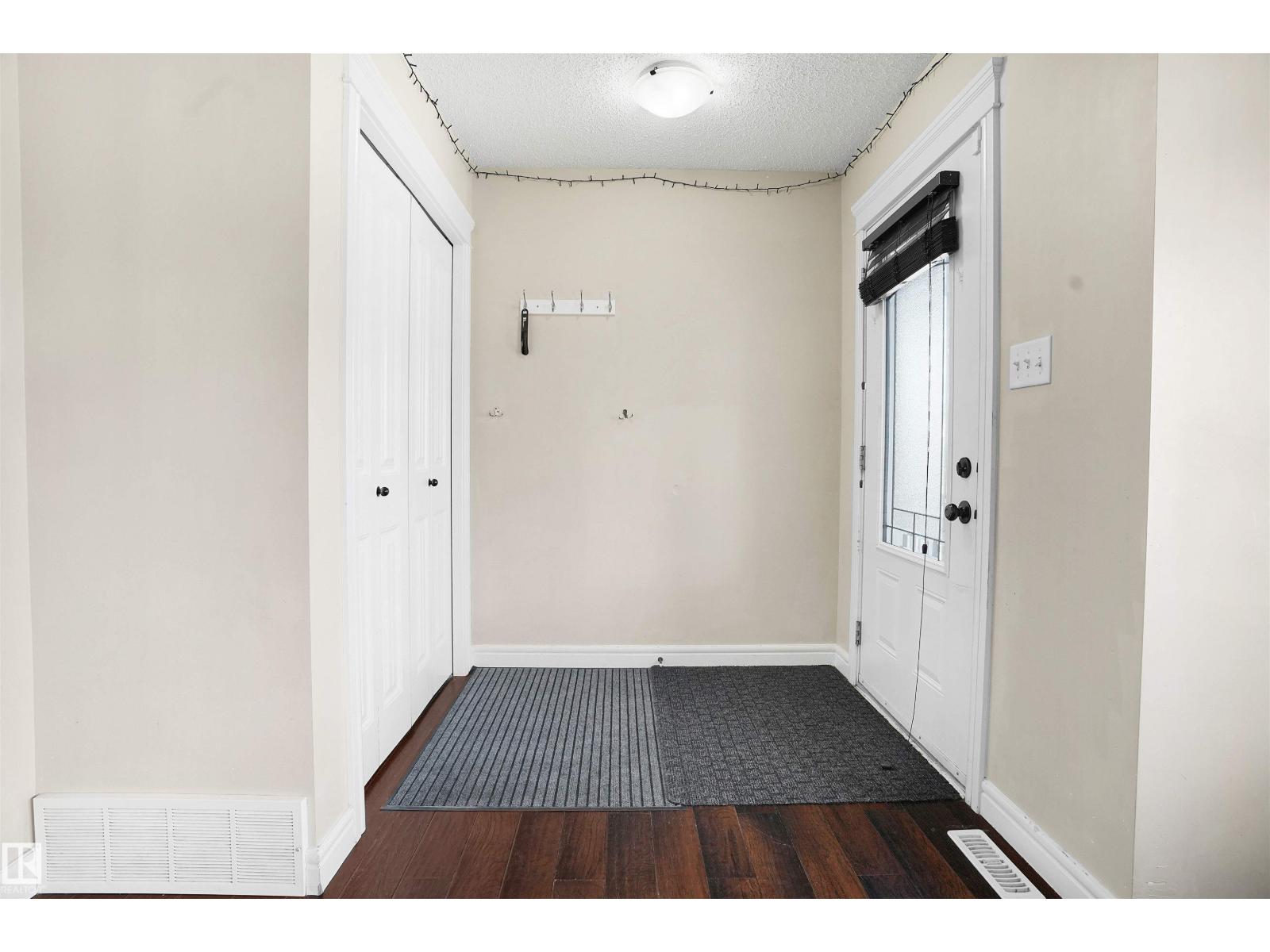 1442 33a Street Nw Nw, Edmonton, Alberta  T6T 0V3 - Photo 12 - E4464561