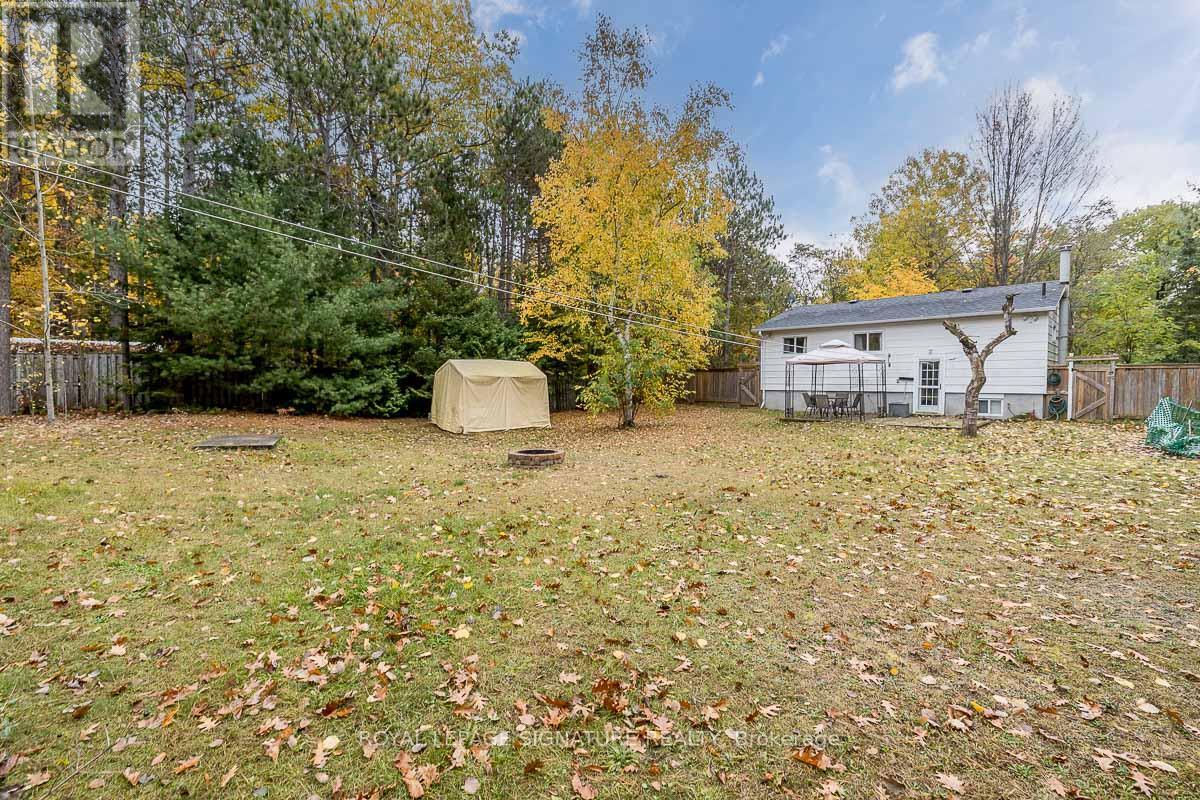 22 Lindale Avenue, Tiny, Ontario  L9M 0J2 - Photo 15 - S12504138