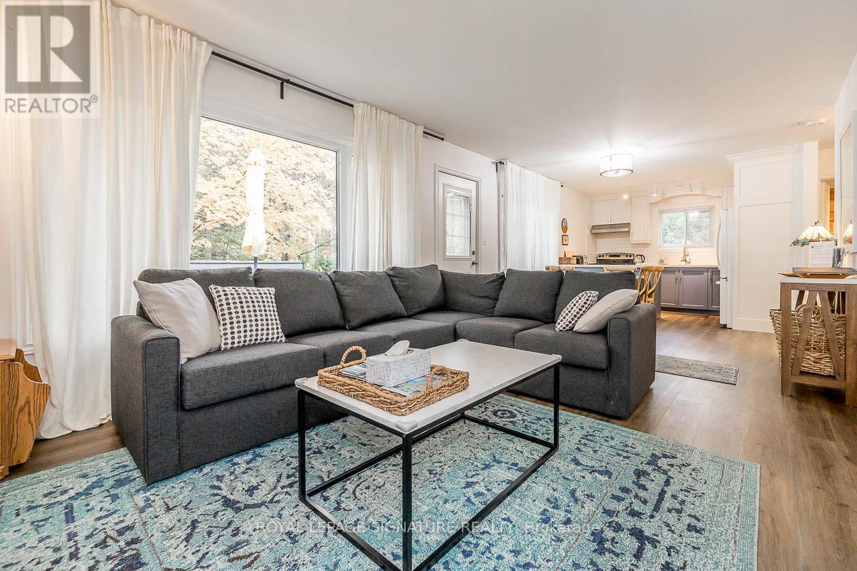 22 Lindale Avenue, Tiny, Ontario  L9M 0J2 - Photo 6 - S12504138